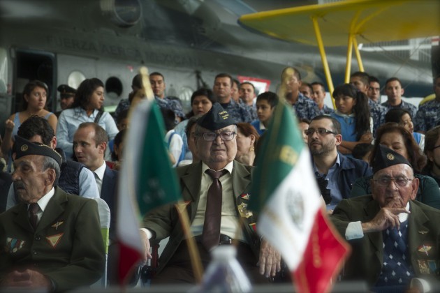 Startimer Pilot Chronograph Big Date &laquo; Escuadr&oacute;n 201 &raquo; Alpina