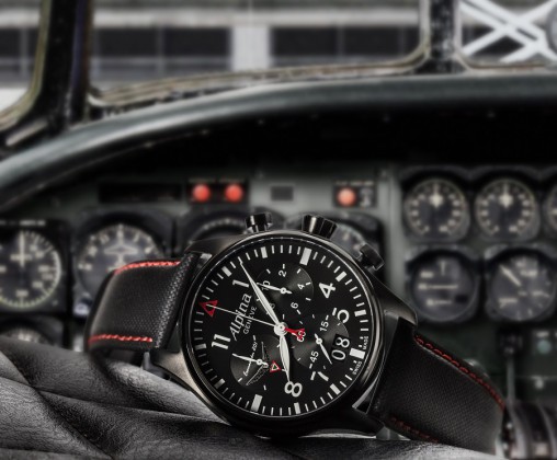 Startimer Pilot Chronograph Big Date &laquo; Escuadr&oacute;n 201 &raquo; Alpina