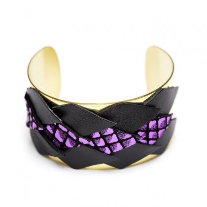 Charly James Daphn&eacute; violet