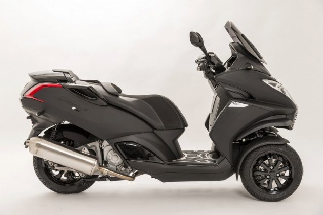 s&eacute;rie limit&eacute;e Metropolis Black Edition de PEUGEOT Scooters