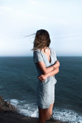 Collection capsule Montauk Blues de J Brand )credit Grant Legan Michelle Madsen and Brittany Xavier