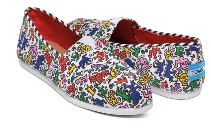 TOMS s'associe &agrave; la Fondation Keith Haring pour c&eacute;l&eacute;brer l'art ,