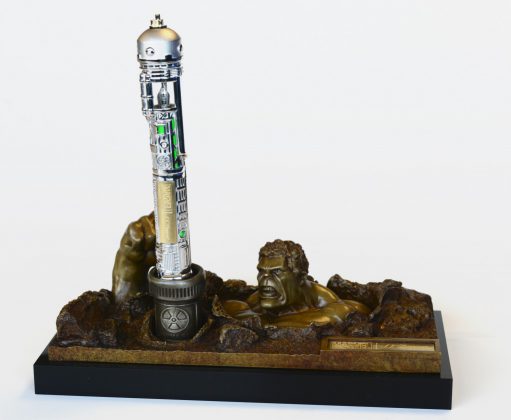 S.T. Dupont x Marvel Hulk Ultra Exclusive Stylo