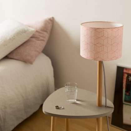 Reine M&egrave;re x Fabuleuse Factory : lampe s&eacute;l&eacute;n&eacute;