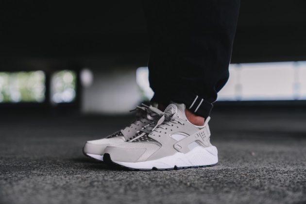 Collection Black and Sand Foot Locker