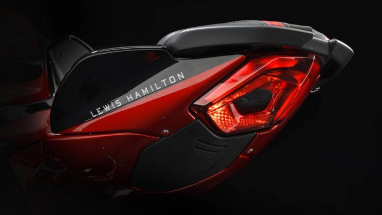 &eacute;dition limit&eacute;e MV Agusta Brutale 800 RR LH44