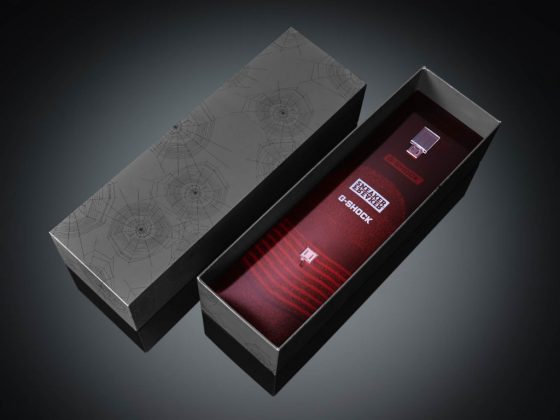 Sneaker Freaker x G-SHOCK &laquo; Redback &raquo; DW-5700