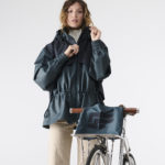 coupe-vent-veste-impermeable-waterproof-etanche-deperlant-respirant-recycle-vert-bouteille-bleu-marine-face-pochette-gif-2